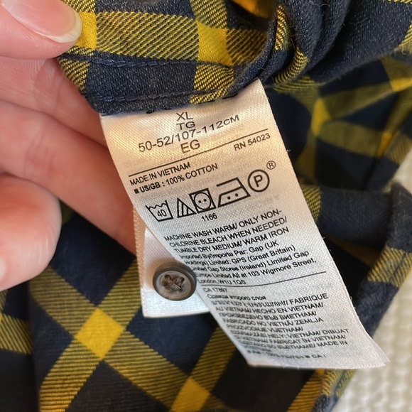 Banana Republic Men’s Flannel Button Down XL - Picture 8 of 11
